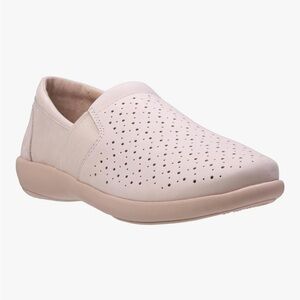 🤍 REVITALIGN Women’s Larkin Slip-On Sneaker – Brand New